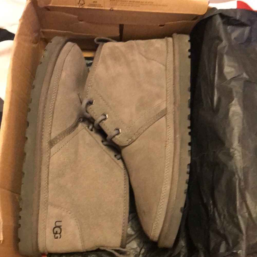 Grey uggs, very comfy